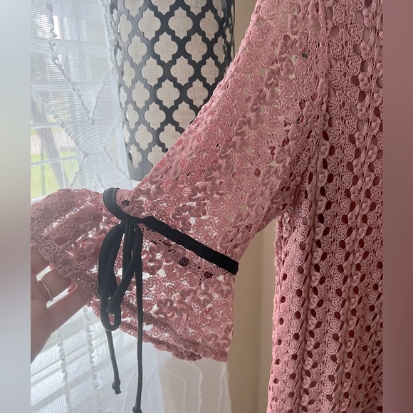 Stunning ONYX Blouse - Picture 3 of 7